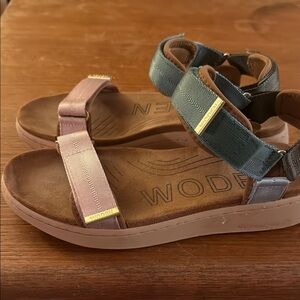 Woden sz 40 Pink & Green Sandals